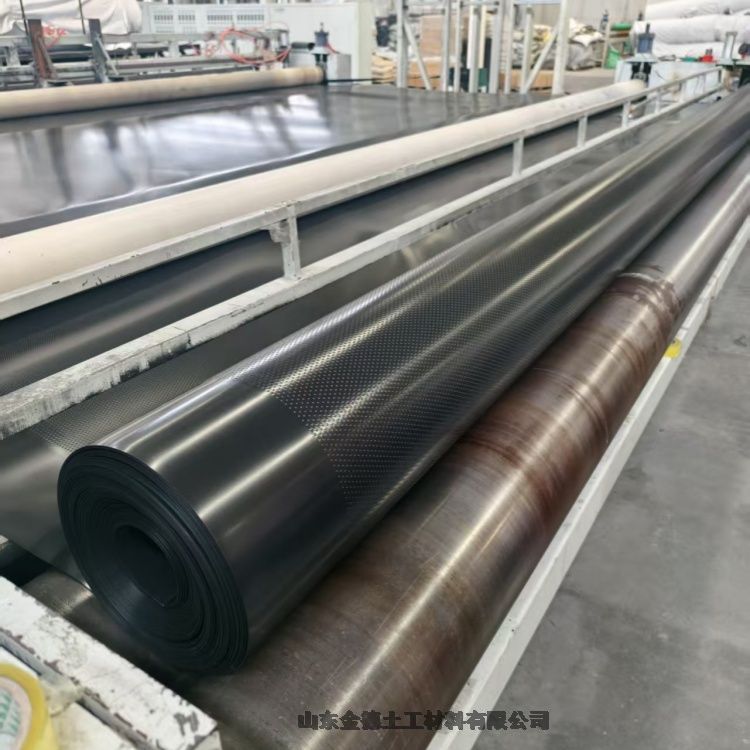 極強抗老化性ASTM指標光面HDPE土工膜+高爾夫球場(chǎng)水塘